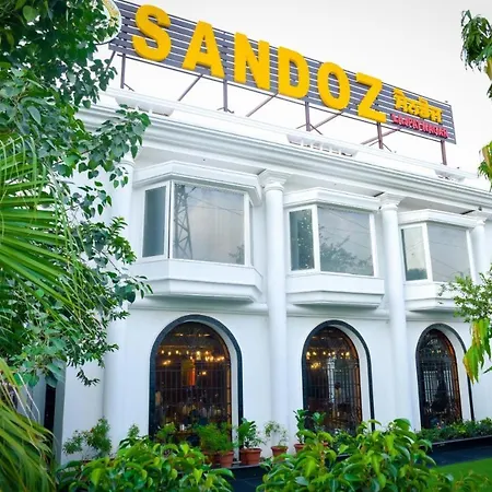 The Bungalow By Sandoz, Lajpat Nagar Bed and Breakfast